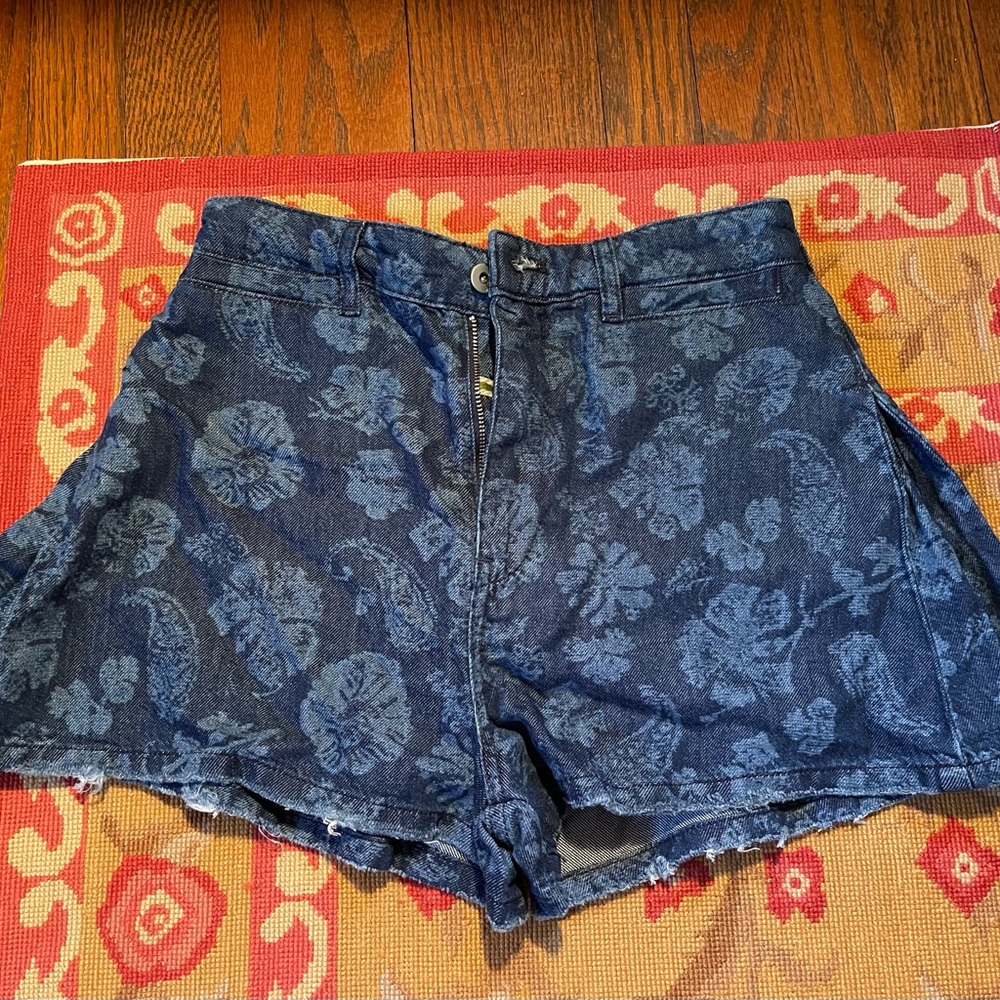 Floral Flare Women's Shorts Anthropologie Pilcro
